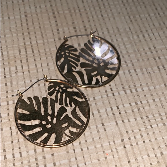 Palm Tree Earings - Picture 2 of 2